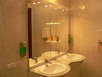 Imagen de la habitación del Hotel Pension Flora Alpina. Foto 13