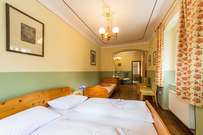 Imagen de la habitación del Hotel Pension Gardena Kaplick&aacute; 21. Foto 10