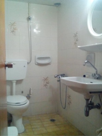 Imagen de la habitación del Hotel Pension Gina. Foto 7