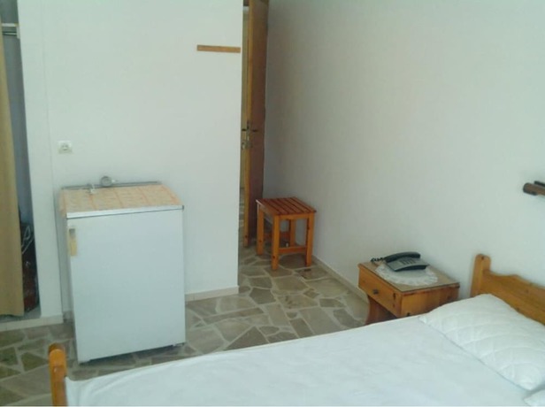 Imagen de la habitación del Hotel Pension Gina. Foto 8