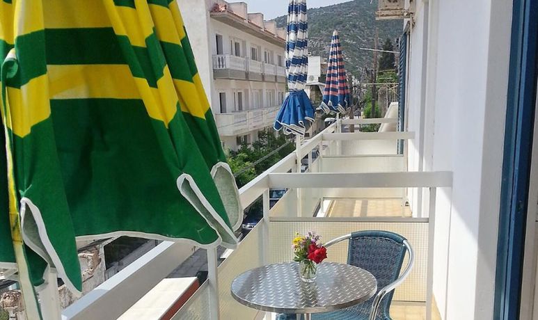 Imagen de la habitación del Hotel Pension Gina. Foto 11