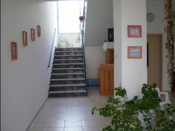 Imagen de los interiores del Hotel Pension Gina. Foto 19