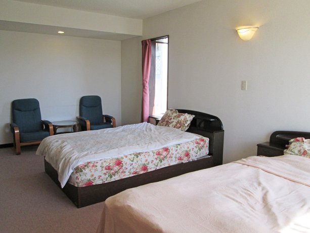 Imagen de la habitación del Hotel Pension Hana Miyakojima. Foto 10