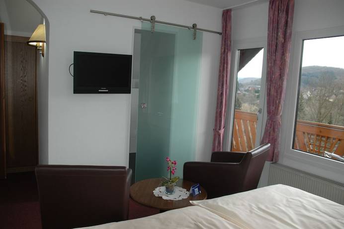 Imagen de la habitación del Hotel Pension Haus Diefenbach. Foto 6