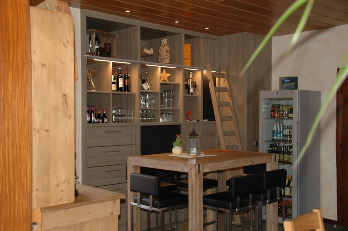 Imagen de los interiores del Hotel Pension Haus Diefenbach. Foto 19