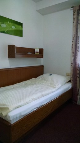 Imagen de la habitación del Hotel Pension Haus Diefenbach. Foto 14