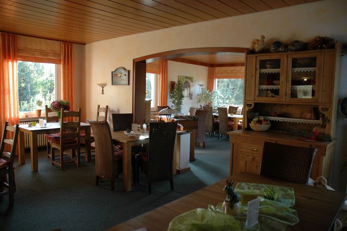 Imagen de los interiores del Hotel Pension Haus Diefenbach. Foto 20