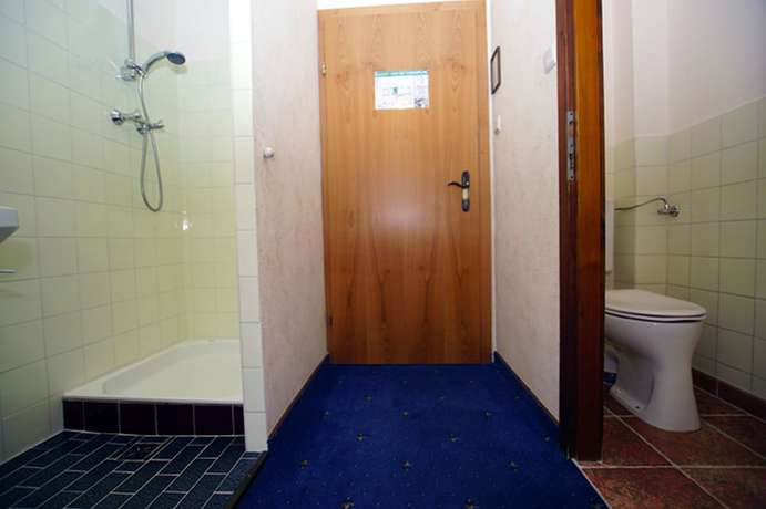 Imagen de la habitación del Hotel Pension Heidi. Foto 9