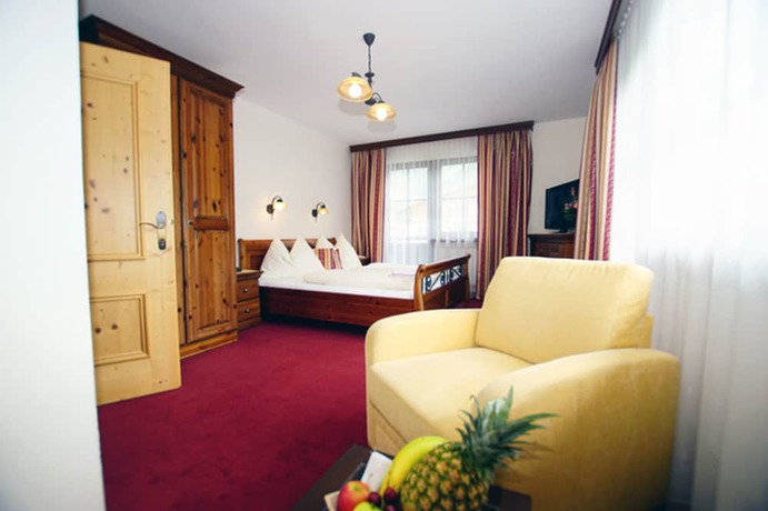 Imagen de la habitación del Hotel Pension Heidi. Foto 11