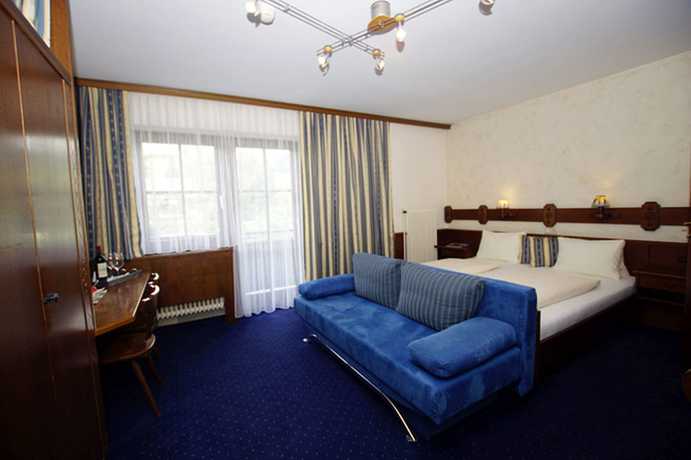 Imagen de la habitación del Hotel Pension Heidi. Foto 14