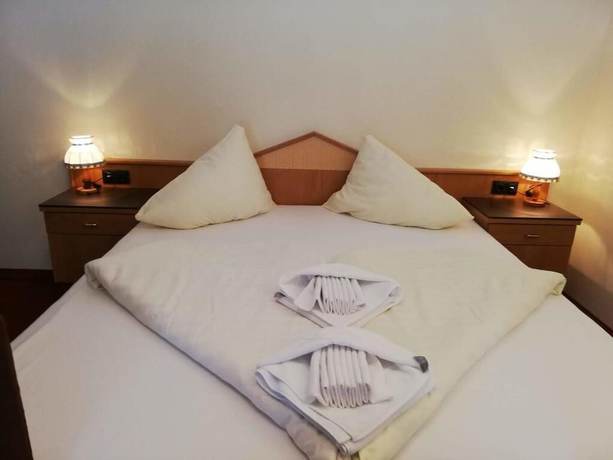 Imagen de la habitación del Hotel Pension Hubertushof. Foto 4