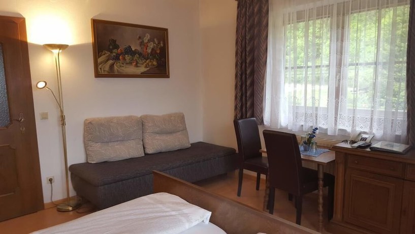 Imagen de la habitación del Hotel Pension Hubertushof. Foto 14