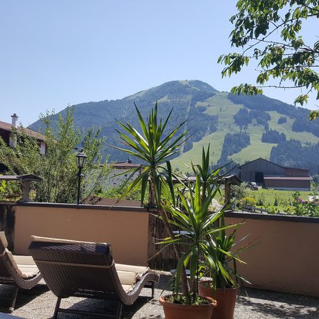 Imagen de los exteriores del Hotel Pension H&uuml;ttwirt. Foto 16