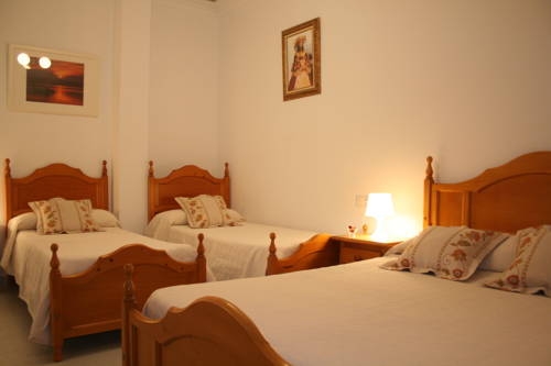 Imagen general del Hotel Pension Isidro. Foto 8