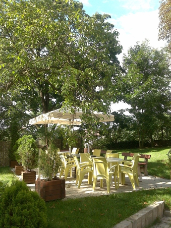 Imagen de los exteriores del Hotel Pension Jana - Domov Mládeže. Foto 9