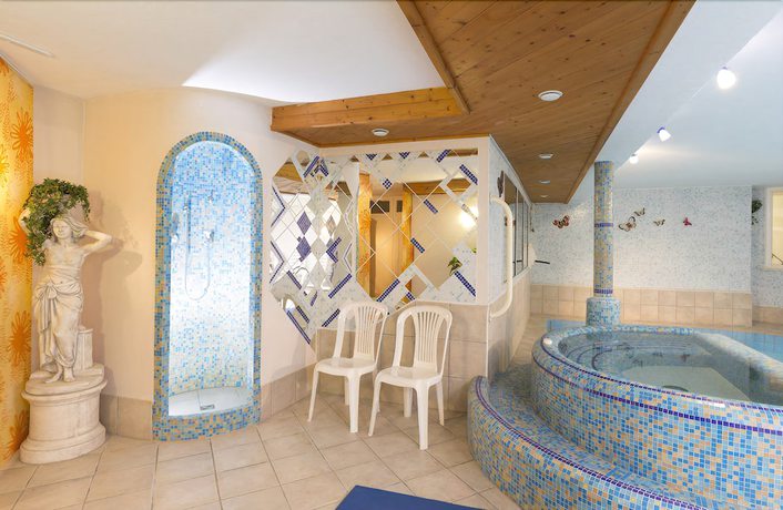 Imagen de la piscina del Hotel Pension Kofler. Foto 14