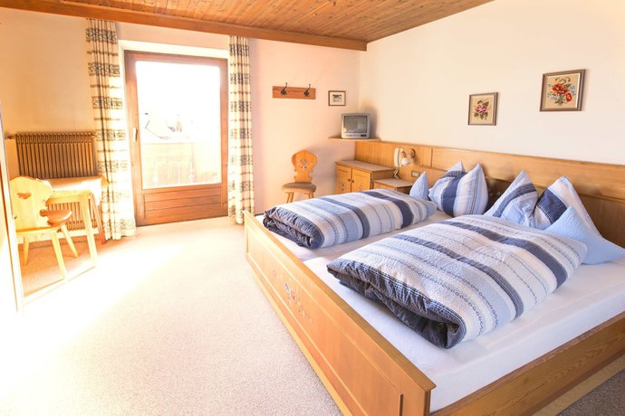 Imagen de la habitación del Hotel Pension Kofler. Foto 8