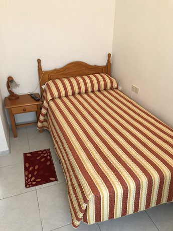 Imagen de la habitación del Hotel Pension Los Molinos. Foto 5