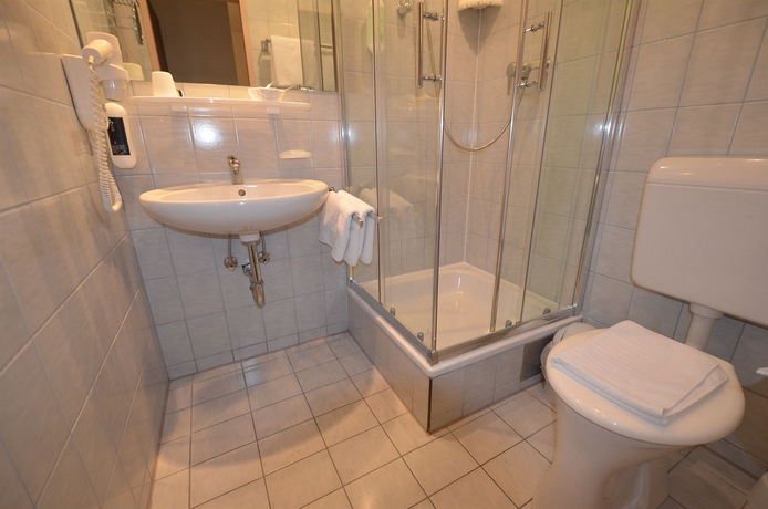 Imagen de la habitación del Hotel Pension Lumes - Self Check-in. Foto 11