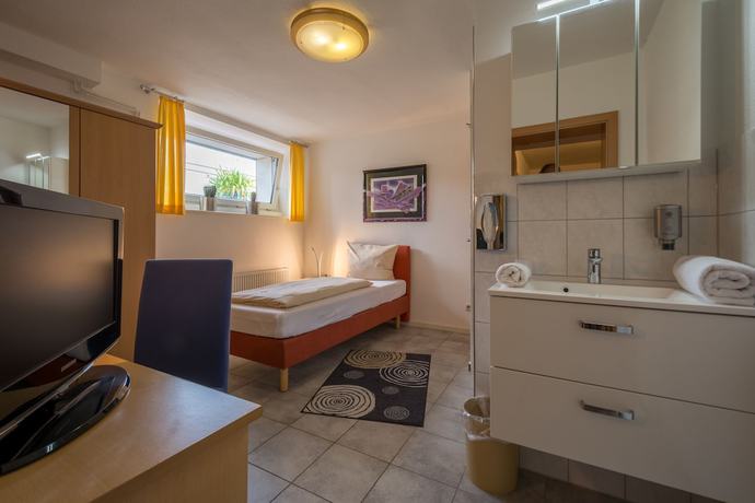 Imagen de la habitación del Hotel Pension Margarethe. Foto 11