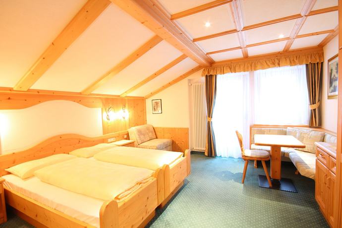 Imagen de la habitación del Hotel Pension Maria. Foto 13