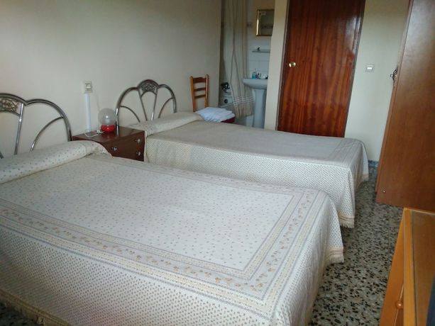 Imagen de la habitación del Hotel Pension Martinez. Foto 2