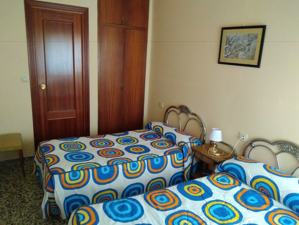 Imagen de la habitación del Hotel Pension Martinez. Foto 5