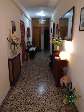 Imagen de los interiores del Hotel Pension Martinez. Foto 20