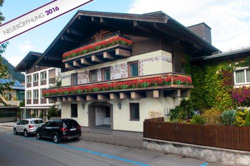 Imagen general del Hotel Pension Max SUMMERCARD INCLUDED. Foto 1