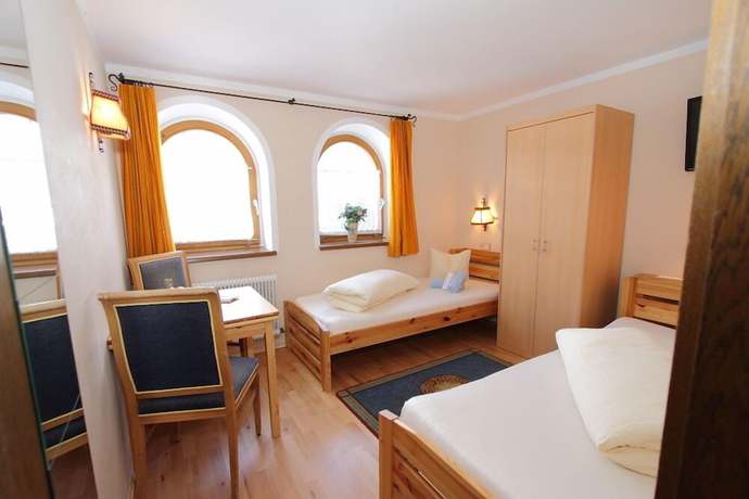 Imagen de la habitación del Hotel Pension Mittagskogel. Foto 2