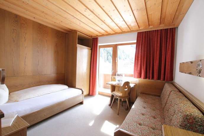 Imagen de la habitación del Hotel Pension Mittagskogel. Foto 3