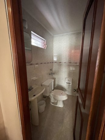 Imagen de la habitación del Hotel Pension Monaco. Foto 9