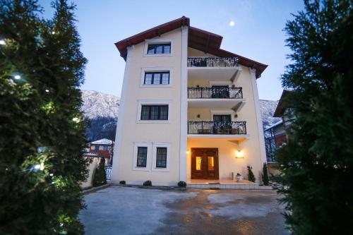 Imagen general del Hotel Pension Noblesse. Foto 4