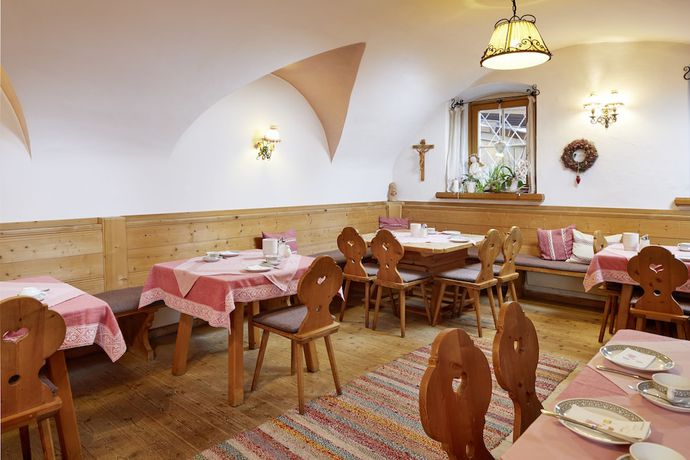 Imagen del bar/restaurante del Hotel Pension Oberbr&auml;u. Foto 3