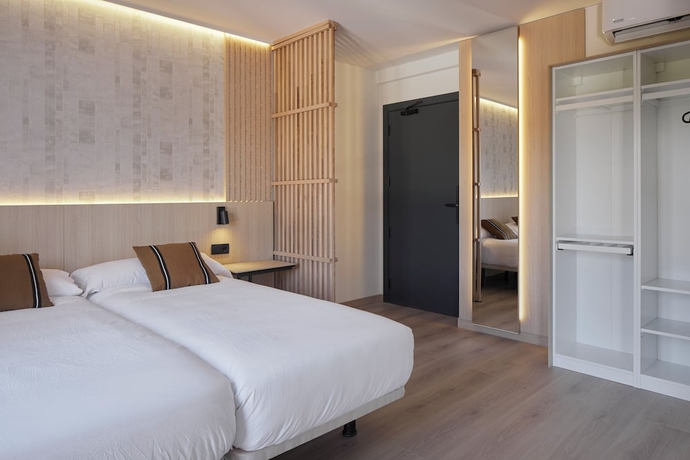 Imagen de la habitación del Hotel Pension Pakeleku. Foto 10