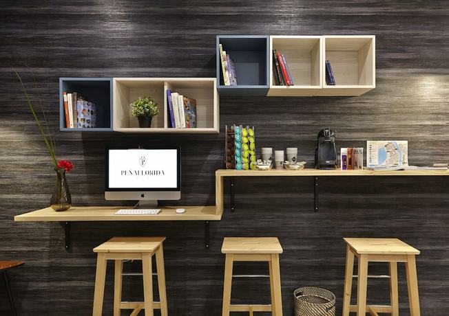 Imagen de los interiores del Hotel Pension Peñaflorida. Foto 15