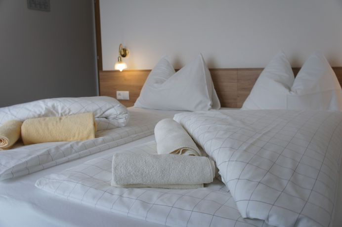 Imagen de la habitación del Hotel Pension Pernthaler. Foto 11