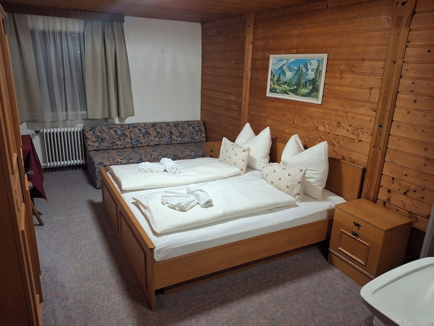 Imagen de la habitación del Hotel Pension Razil. Foto 2
