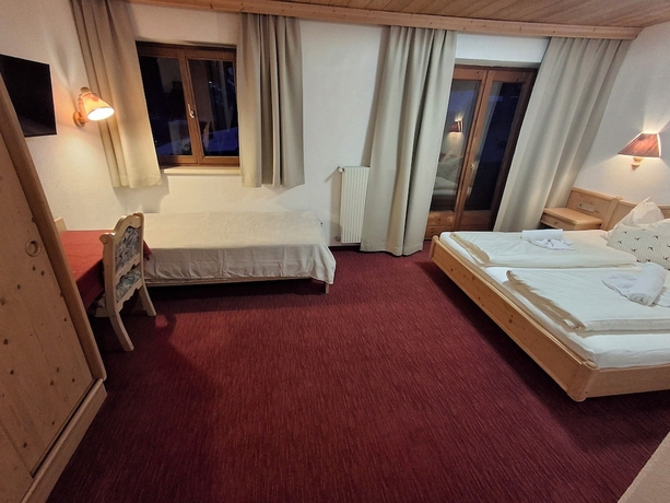 Imagen de la habitación del Hotel Pension Razil. Foto 9