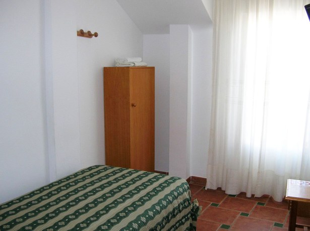 Imagen de la habitación del Hotel Pension Ronda. Foto 18