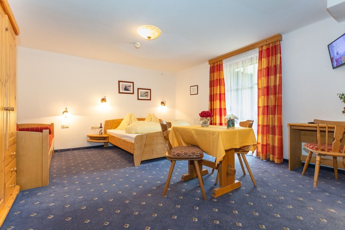 Imagen de la habitación del Hotel Pension Seighof in Saalbach. Foto 12