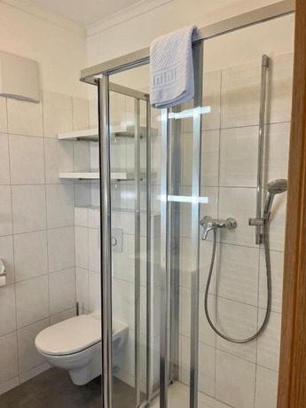 Imagen de la habitación del Hotel Pension Sommerauer. Foto 13