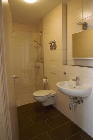 Imagen de la habitación del Hotel Pension Sonntag. Foto 20
