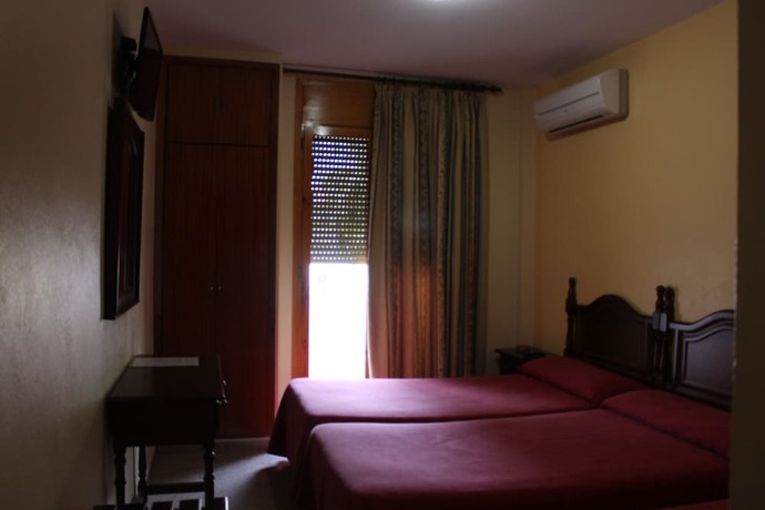 Imagen de los interiores del Hotel Pension Spa Rueda. Foto 16