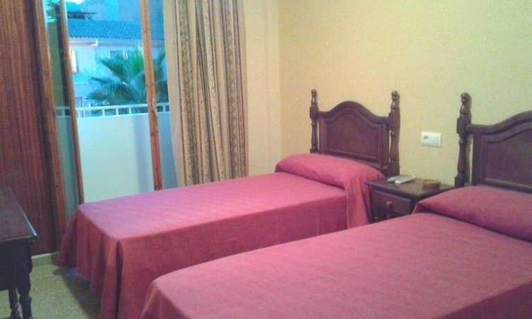 Imagen de la habitación del Hotel Pension Spa Rueda. Foto 10