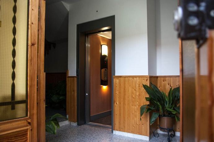 Imagen de los interiores del Hotel Pension Spa Rueda. Foto 18