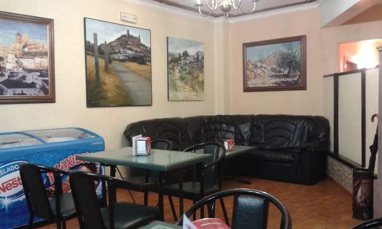 Imagen del bar/restaurante del Hotel Pension Spa Rueda. Foto 6