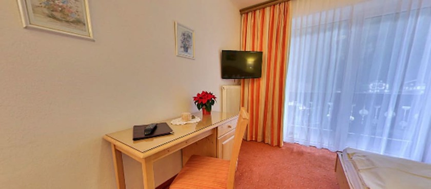 Imagen de la habitación del Hotel Pension St. Leonhard. Foto 15