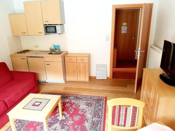 Imagen de la habitación del Hotel Pension St. Leonhard. Foto 16