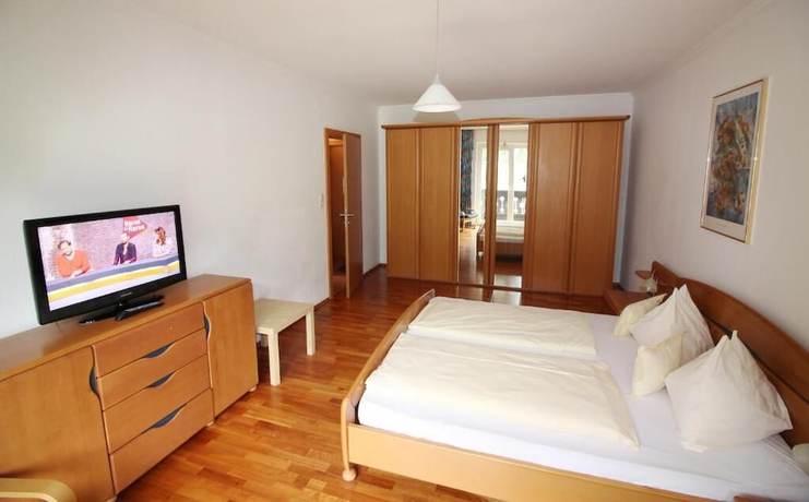 Imagen de la habitación del Hotel Pension St. Leonhard. Foto 17